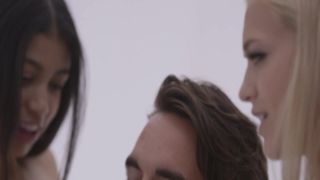 A Fucking Hot Threesome - Alex Grey, Veronica